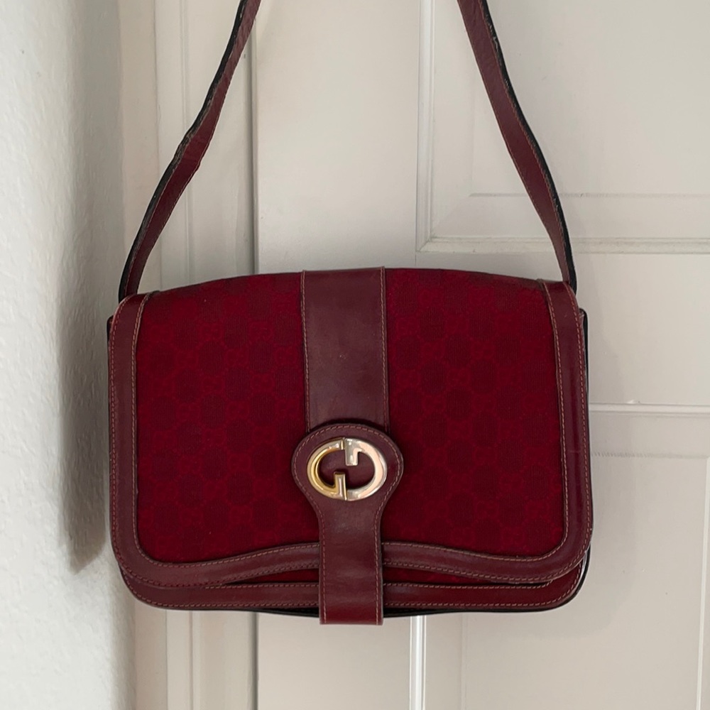 Vintage Gucci shoulder bag